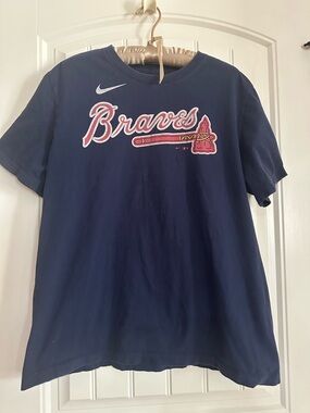 Nike Braves Navy Graphic Tee size L